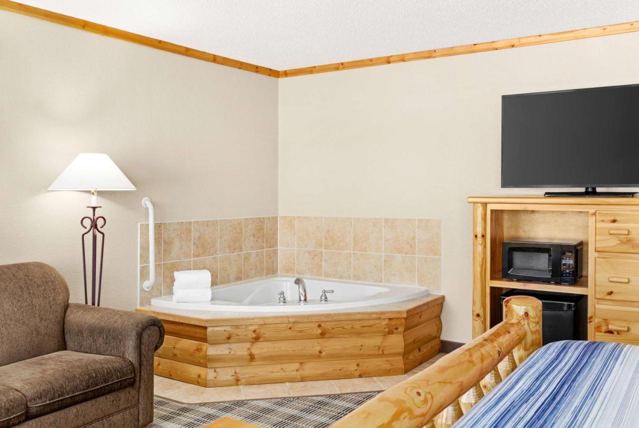 Americinn By Wyndham Roseau Kültér fotó